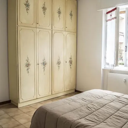 Hirondelle Апартаменты